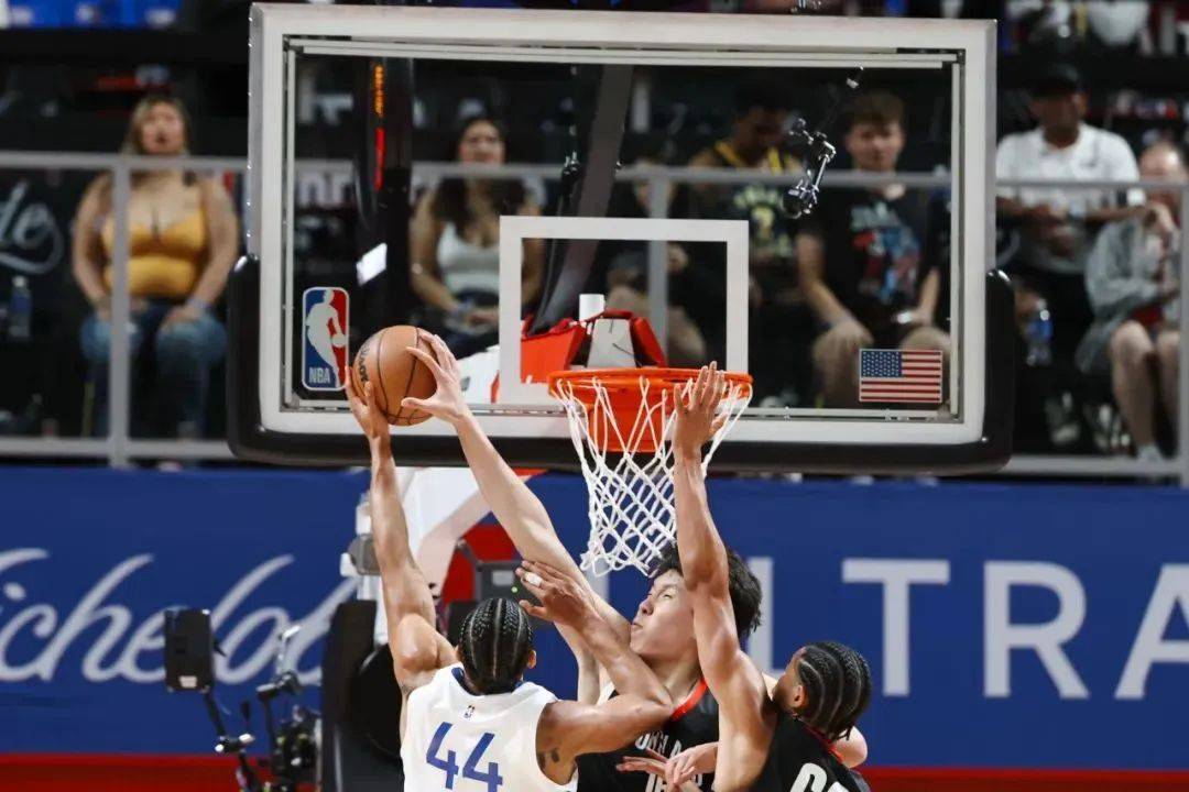 来了！杨瀚森NBA第二场比赛！水不了！