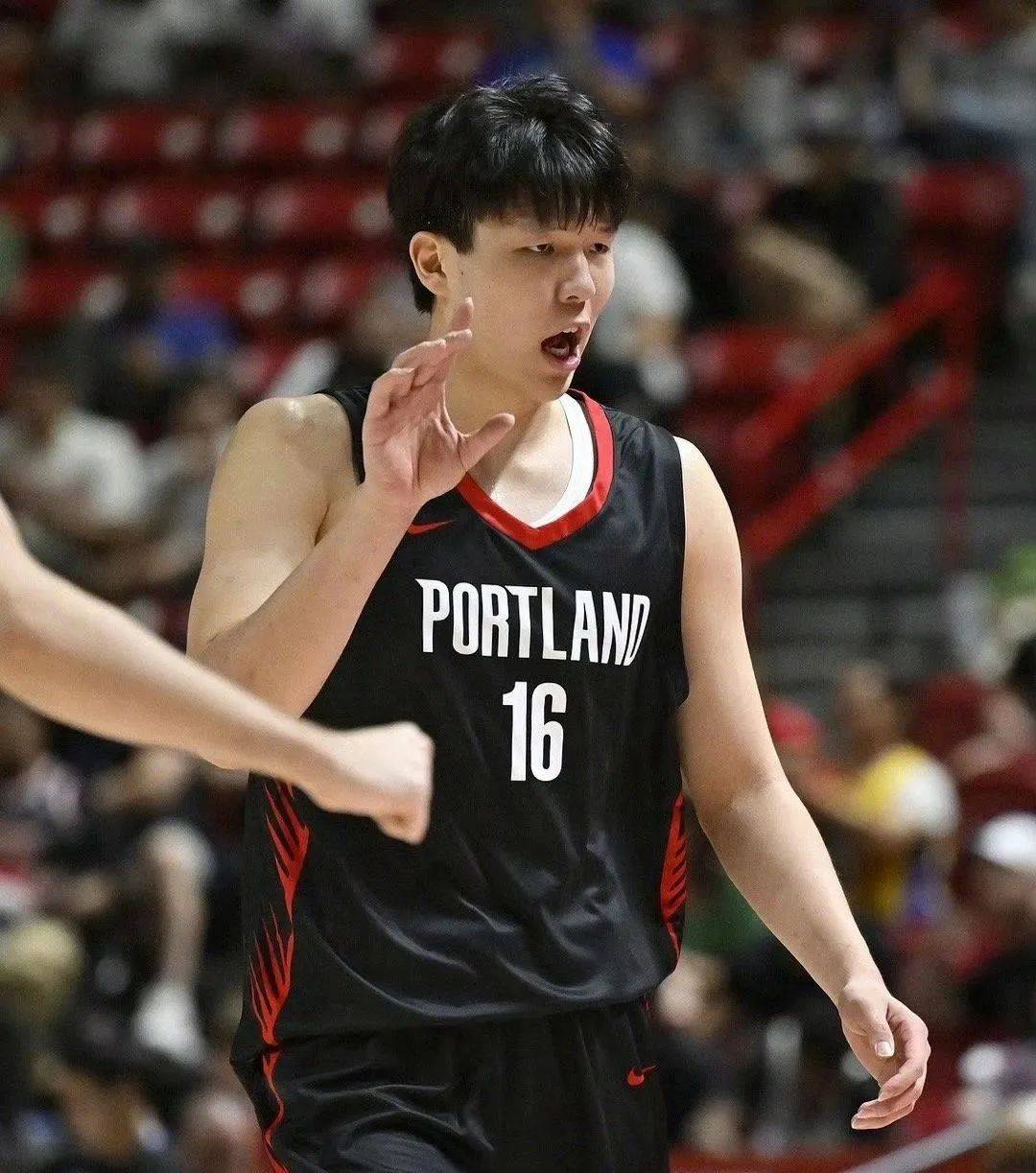 来了！杨瀚森NBA第二场比赛！水不了！