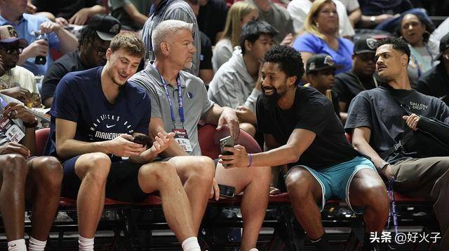 黄蜂队传闻:夏洛特裁掉斯宾塞·丁威迪,原因竟是940万美元